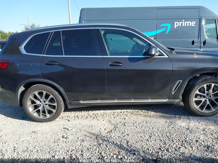VIN 5UXCR6C55KLL34361 2019 BMW X5 XDRIVE40I