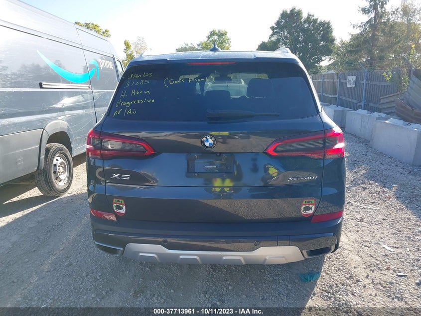 VIN 5UXCR6C55KLL34361 2019 BMW X5 XDRIVE40I