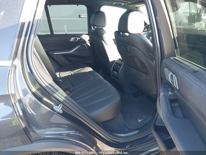 VIN 5UXCR6C55KLL34361 2019 BMW X5 XDRIVE40I