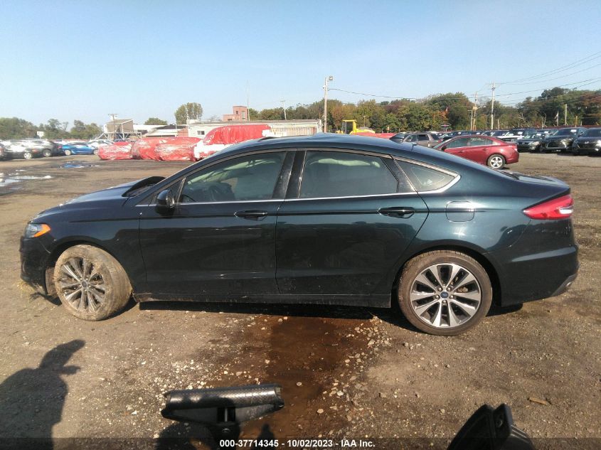 3FA6P0T97LR158264 Ford Fusion SE 14