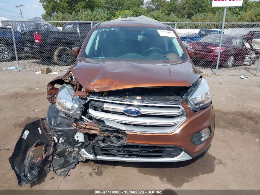 2017 FORD ESCAPE SE - 1FMCU0GD2HUD52331