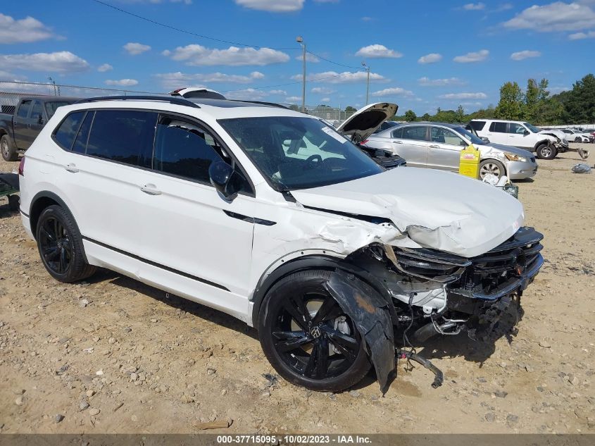 2023 VOLKSWAGEN TIGUAN SE R-LINE BLACK - 3VVCB7AX4PM124955