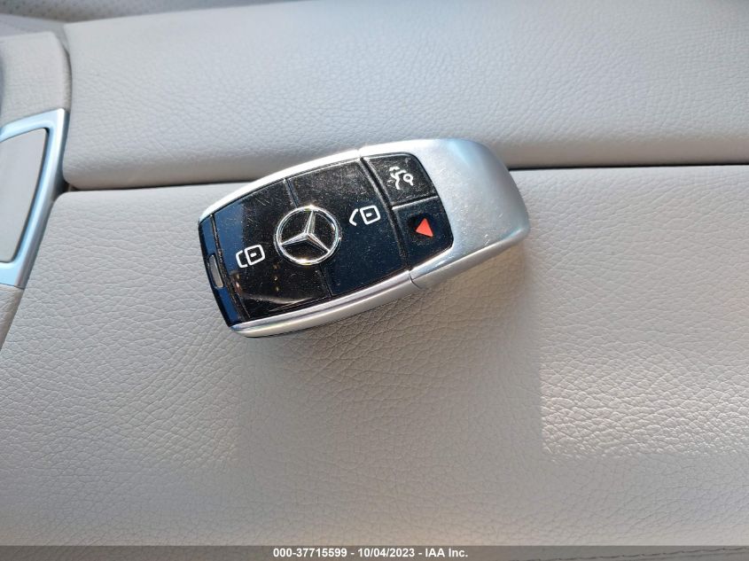 2017 MERCEDES-BENZ E-CLASS E 300 - WDDZF4KB9HA070992