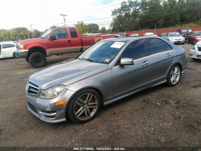 2014 MERCEDES-BENZ C 300 SPORT 4MATIC/LUXURY 4MATIC - WDDGF8AB4EA912553