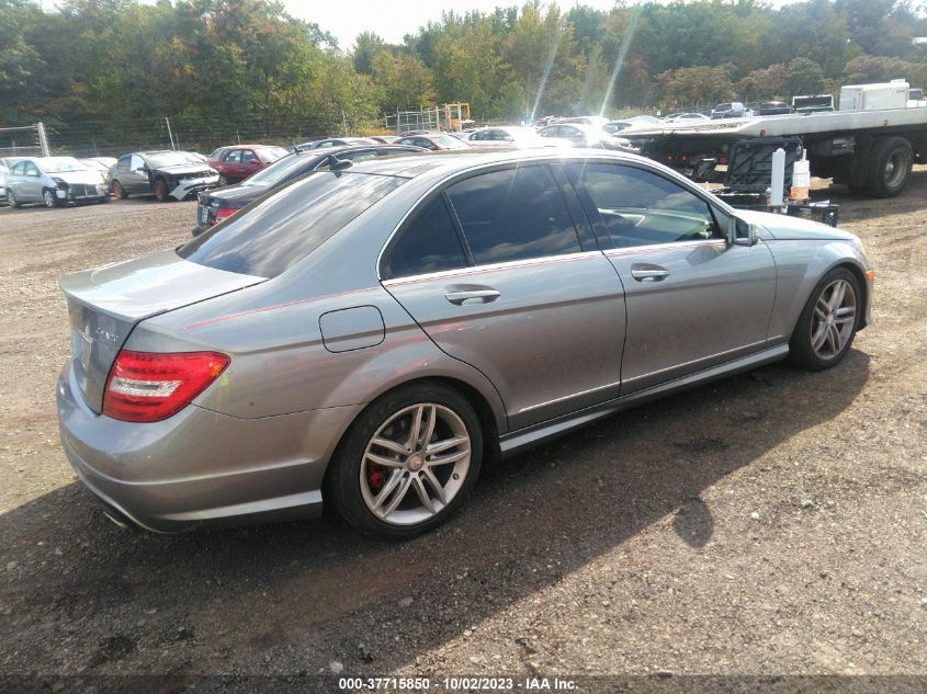 2014 MERCEDES-BENZ C 300 SPORT 4MATIC/LUXURY 4MATIC - WDDGF8AB4EA912553