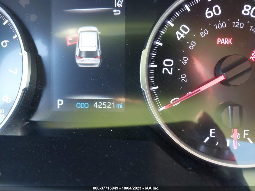 VIN 2T3H1RFV8MC102205 2021 TOYOTA RAV4 LE