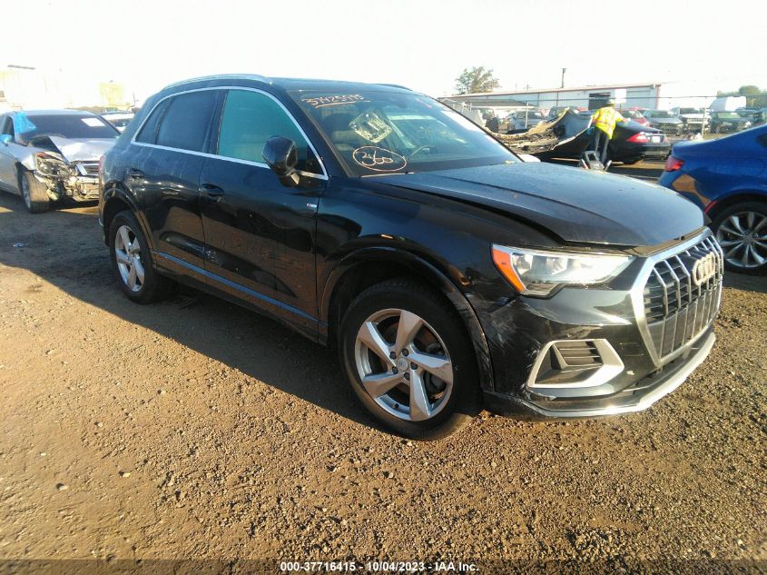 WA1AECF38L1007523 Audi Q3 PREMIUM