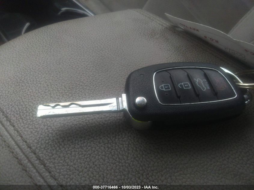 VIN 5NPE24AF1KH746389 2019 HYUNDAI SONATA SE
