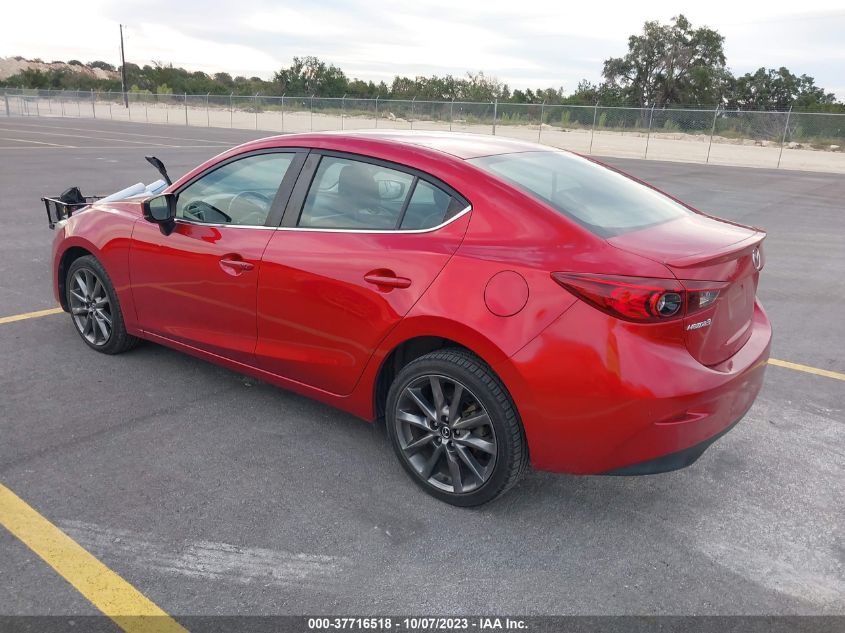 2018 MAZDA MAZDA3 4-DOOR TOURING - 3MZBN1V37JM183797