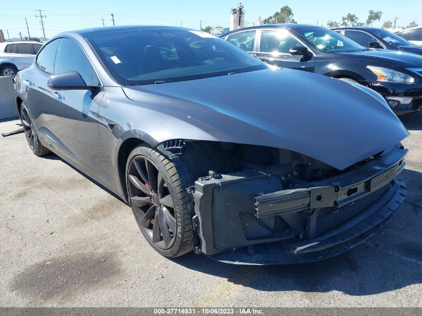 5YJSA1E22JF277029 TESLA MODEL S 75D/100D/P100D 2018