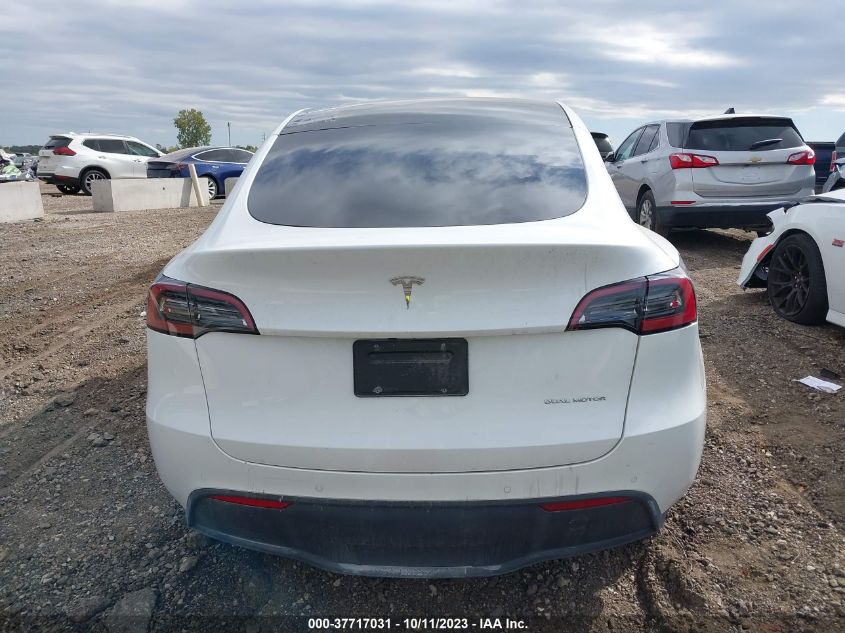 7SAYGAEE2NF522570 Tesla Model Y   15