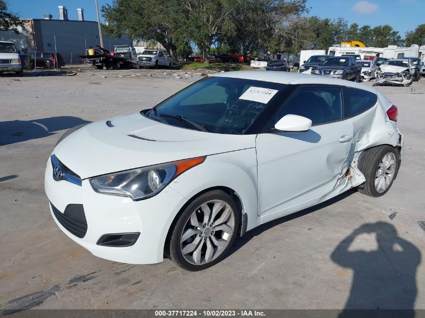 2013 HYUNDAI VELOSTER - KMHTC6AD8DU086824