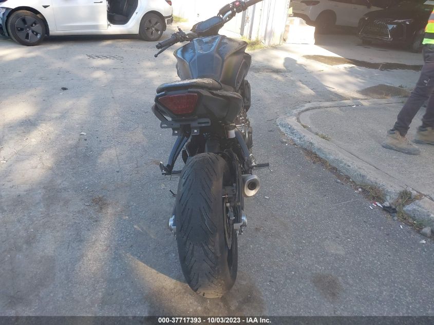 VIN JYARM32E3NA005728 2022 YAMAHA MT07