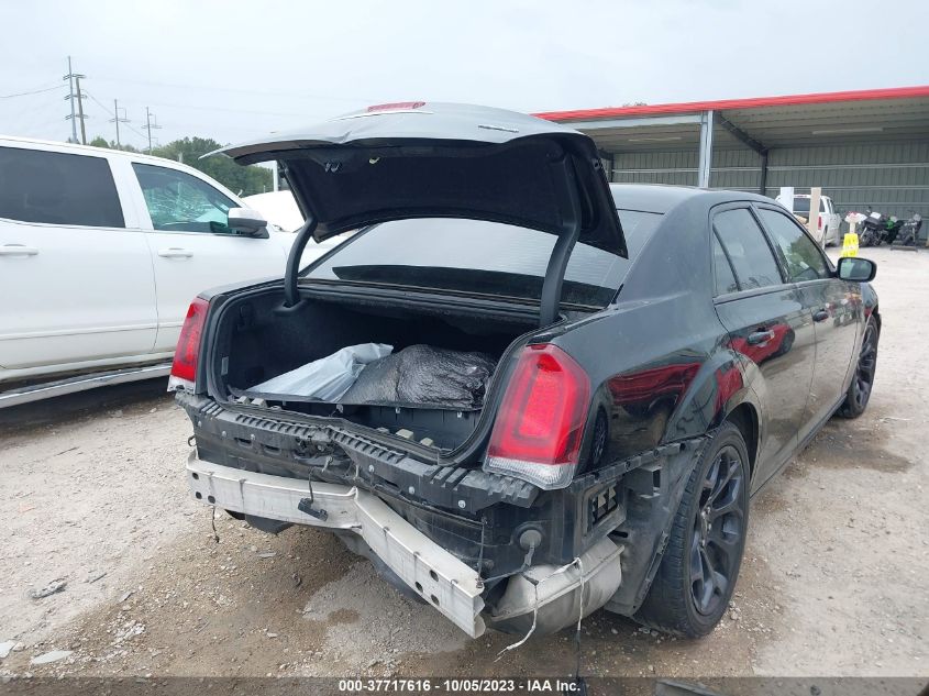 2C3CCAAG4KH582614 Chrysler 300 TOURING 6