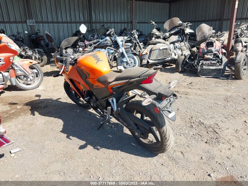 2016 HONDA CBR300 RA MLHNC5151G5200240
