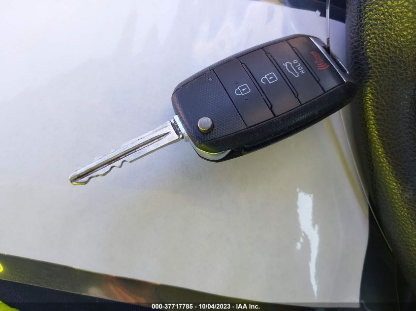 2016 KIA FORTE LX - KNAFX4A6XG5447171