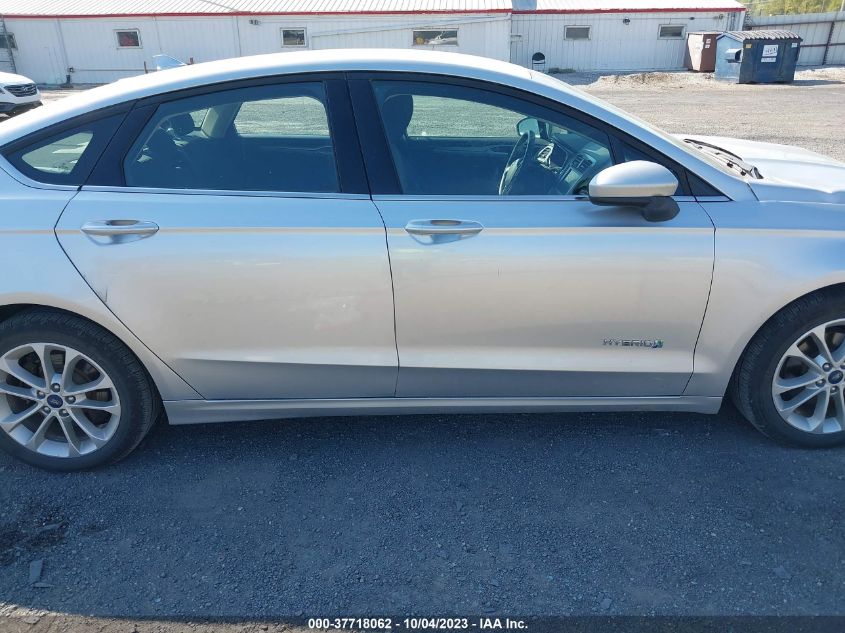 3FA6P0LU4KR179978 2019 FORD FUSION, photo no. 13