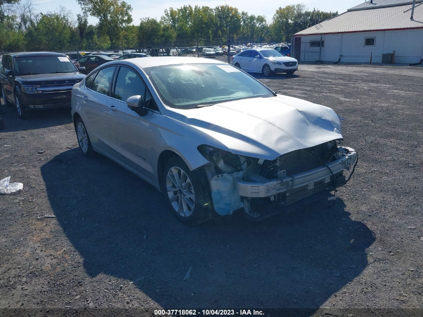 3FA6P0LU4KR179978 2019 FORD FUSION, photo no. 1