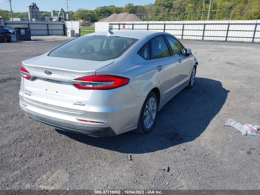 3FA6P0LU4KR179978 2019 FORD FUSION, photo no. 4