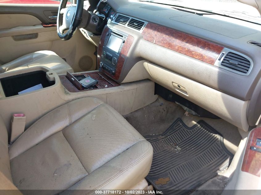 2013 CHEVROLET TAHOE LTZ - 1GNSKCE06DR164634