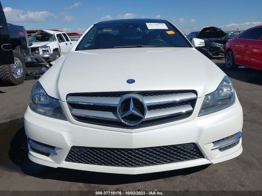 2013 MERCEDES-BENZ C 350 SPORT WDDGJ5HB2DF949136