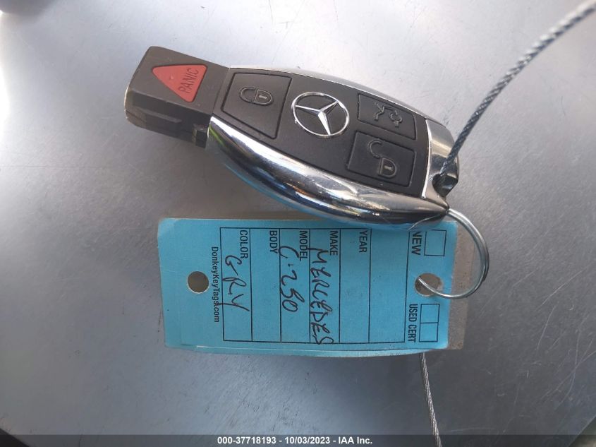 2013 MERCEDES-BENZ C-CLASS C 250 LUXURY - WDDGF4HB8DA773170