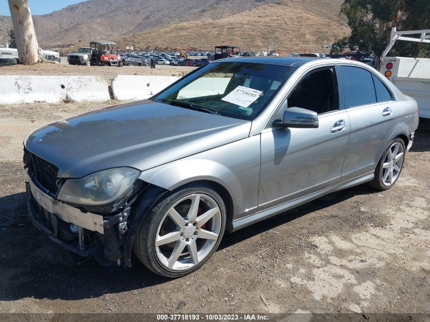 2013 MERCEDES-BENZ C-CLASS C 250 LUXURY - WDDGF4HB8DA773170