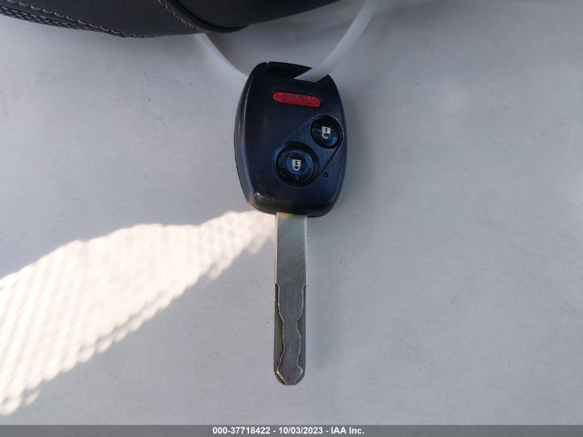 2013 HONDA FIT SPORT - JHMGE8H52DC039092