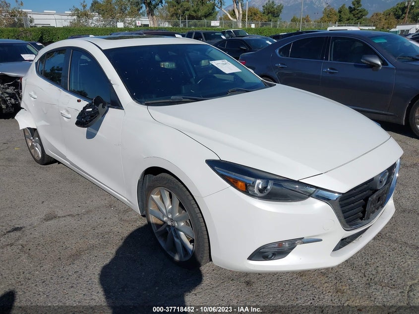 MAZDA MAZDA3 5-DOOR 2017. Lot# 37718452. VIN JM1BN1M32H1103981. Photo 1