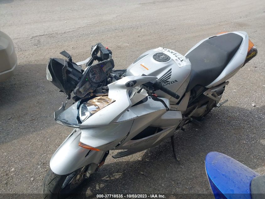 2003 HONDA VFR800 JH2RC46103M500153