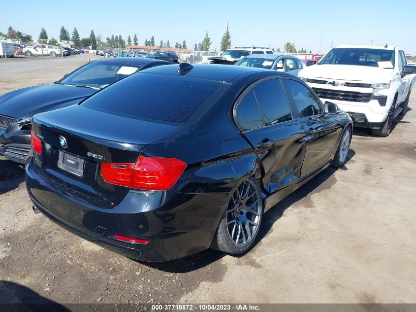 2014 BMW 3 SERIES 320I XDRIVE - WBA3C3G55ENS68671