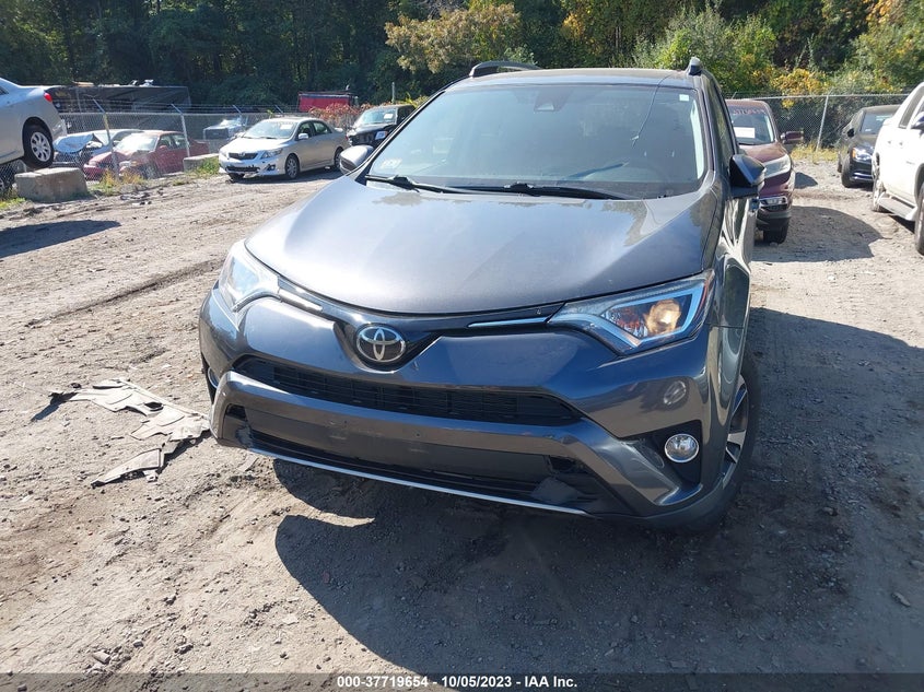 VIN 2T3RFREV8JW764660 2018 TOYOTA RAV4 XLE/ADVENTURE