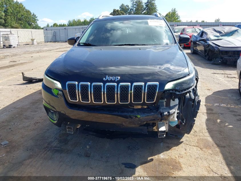 1C4PJLCB8KD420191 Jeep Cherokee LATITUDE 12