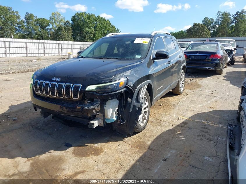 1C4PJLCB8KD420191 Jeep Cherokee LATITUDE 2