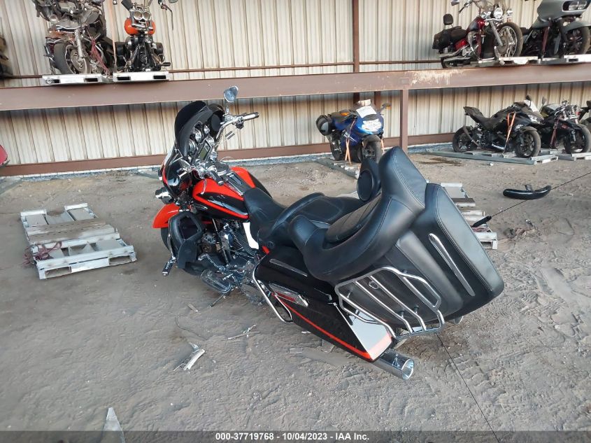2007 HARLEY-DAVIDSON FLHTCUSE - 1HD1PR8177Y957270