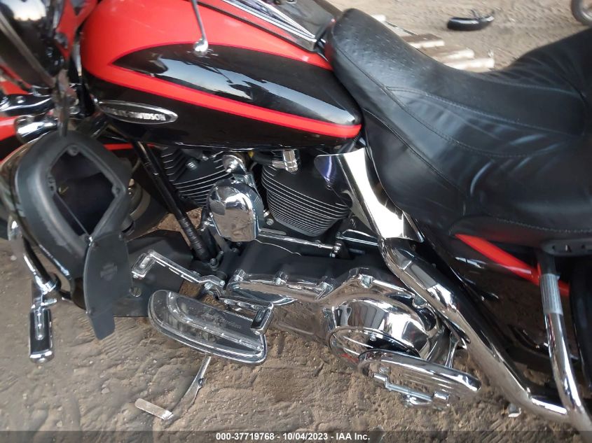 2007 HARLEY-DAVIDSON FLHTCUSE - 1HD1PR8177Y957270