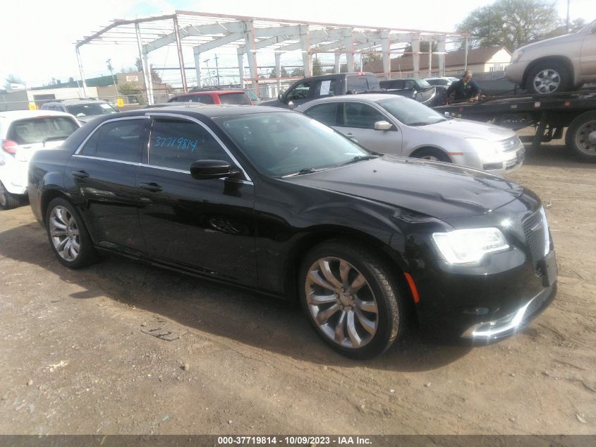 2C3CCAAG8KH517085 Chrysler 300 TOURING L