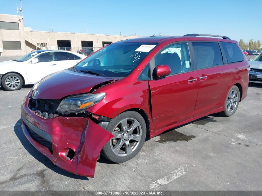 5TDXZ3DC4HS875892 2017 TOYOTA SIENNA, photo no. 2