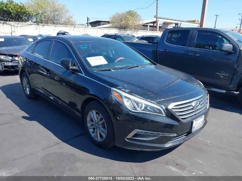 2015 HYUNDAI SONATA 2.4L SE - 5NPE24AF7FH020123