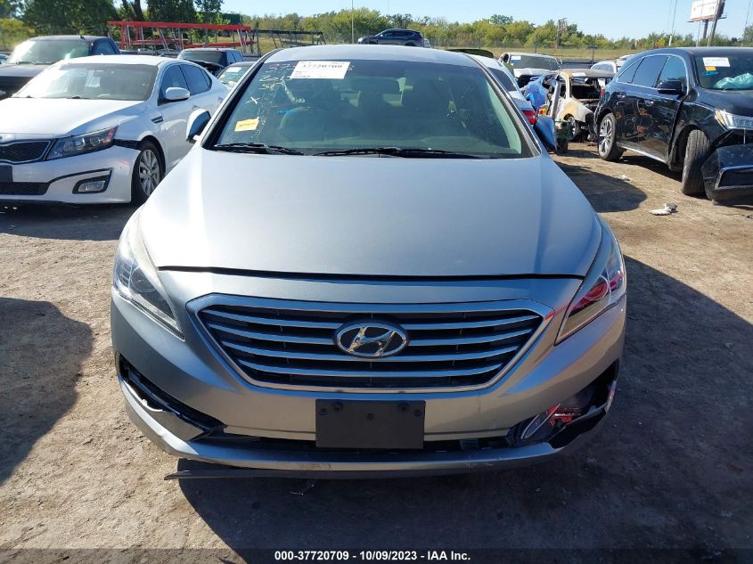 2015 HYUNDAI SONATA 2.4L SE - 5NPE24AF1FH184192