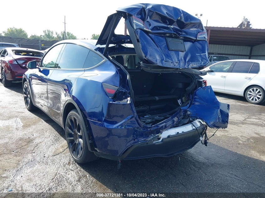 VIN 7SAYGAEE3PF583199 2023 TESLA MODEL Y LONG RANGE