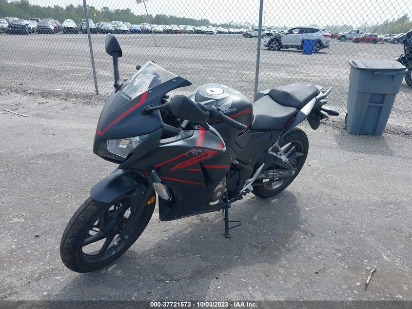 VIN MLHNC5106L5600129 2020 HONDA CBR300 R