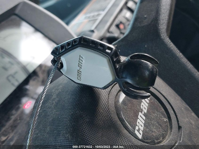 2022 CAN-AM COMMANDER MAX XT 1000R/XT-P 1000R 3JB1CAX44NK000385