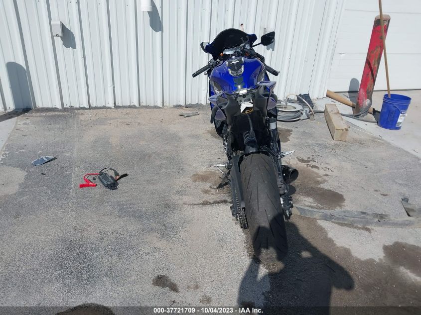 VIN JYARM38EXNA000422 2022 YAMAHA YZFR7