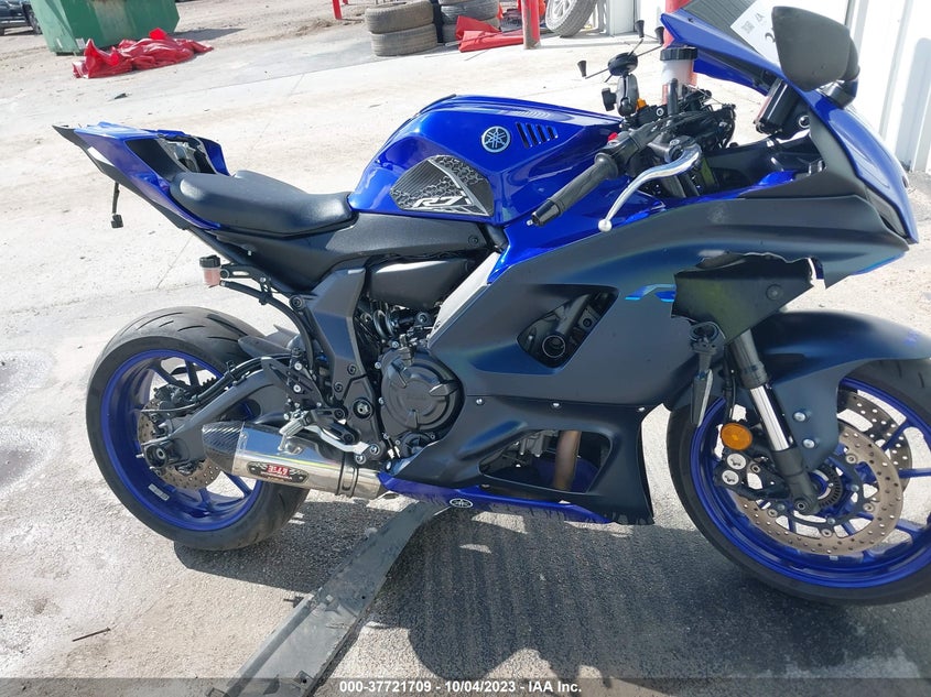 VIN JYARM38EXNA000422 2022 YAMAHA YZFR7