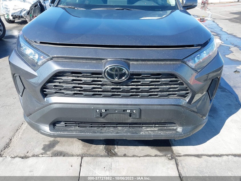VIN 2T3K1RFV3NC212408 2022 TOYOTA RAV4 LE