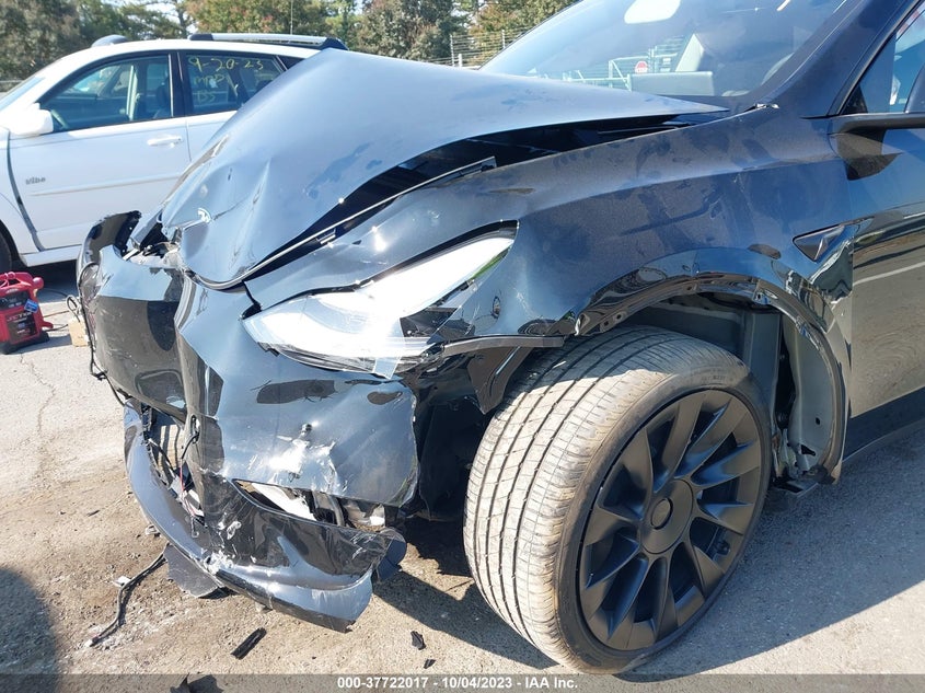VIN 7SAYGDEE0PF777044 2023 TESLA MODEL Y LONG RANGE