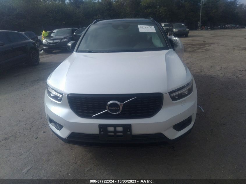 YV4162UM9M2401968 Volvo XC40 R-DESIGN 12