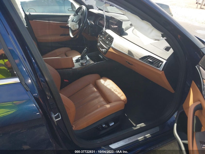 VIN WBAJA5C55JWA36920 2018 BMW 5 SERIES 530I