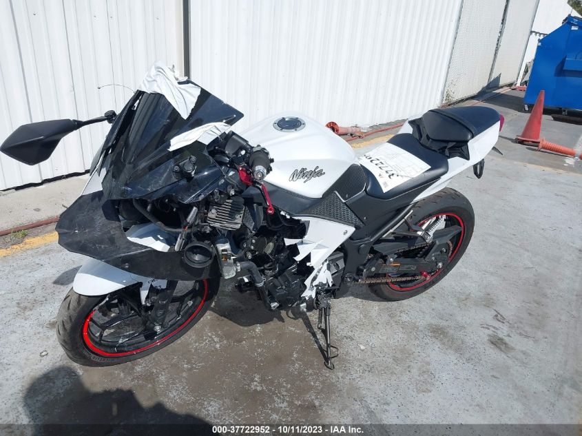 VIN JKAEX8B12HDA39485 2017 KAWASAKI EX300 B